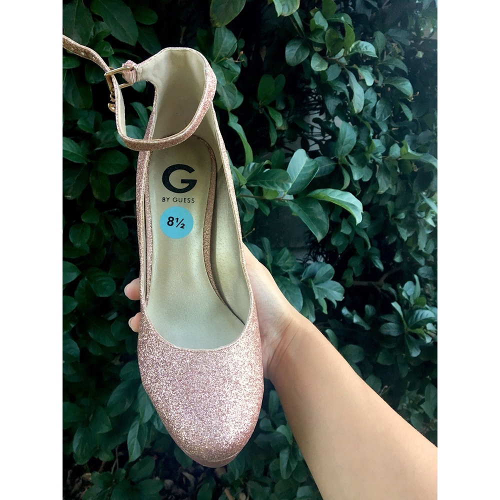 Guess Heels - Picture 6 of 8